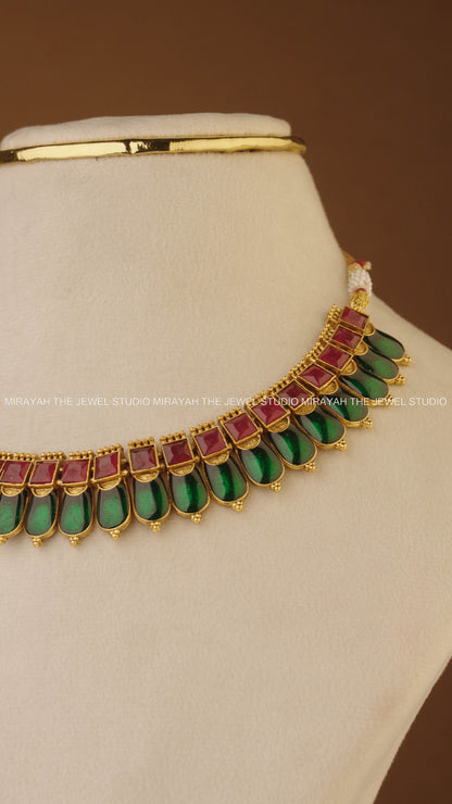 PUSHKARA PETALS ENAMEL NECKLACE