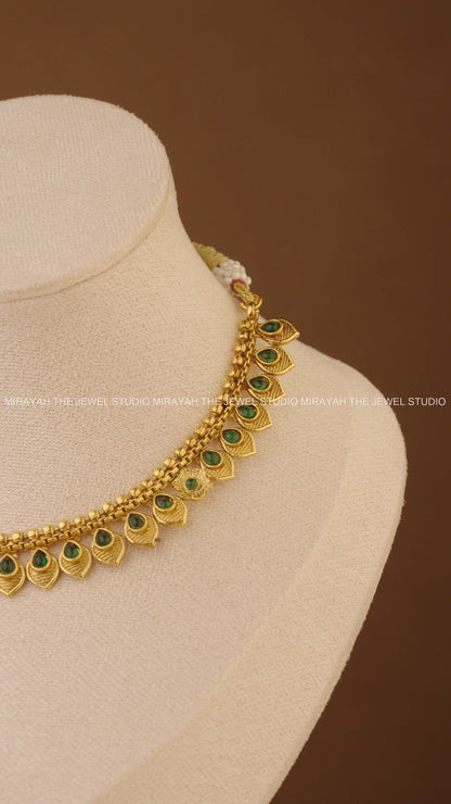 SIMPLE PUSHPA TARA NECKLACE - GREEN