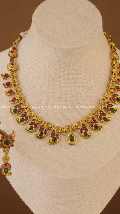 MANGO LEELA NECKLACE