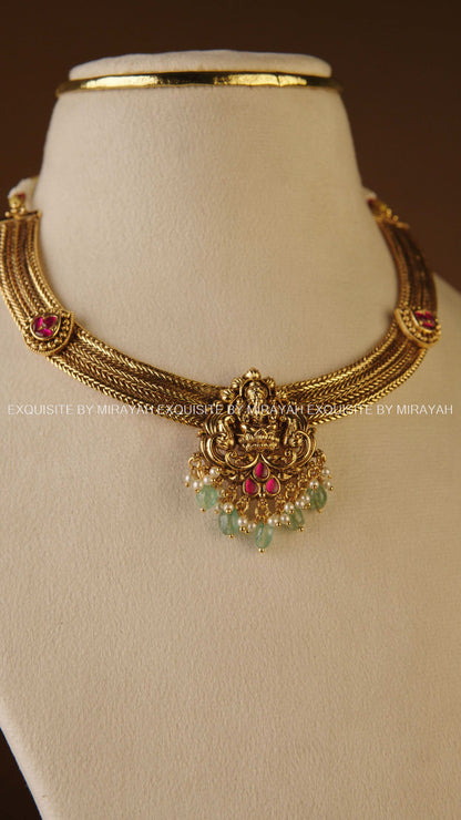 RAJ AMRUTHAM GOLD NECKLACE