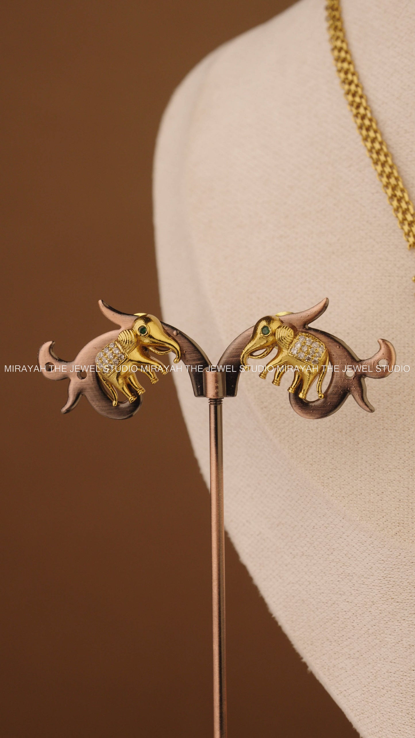 GAJRAJ AD CHOKER -  GREEN