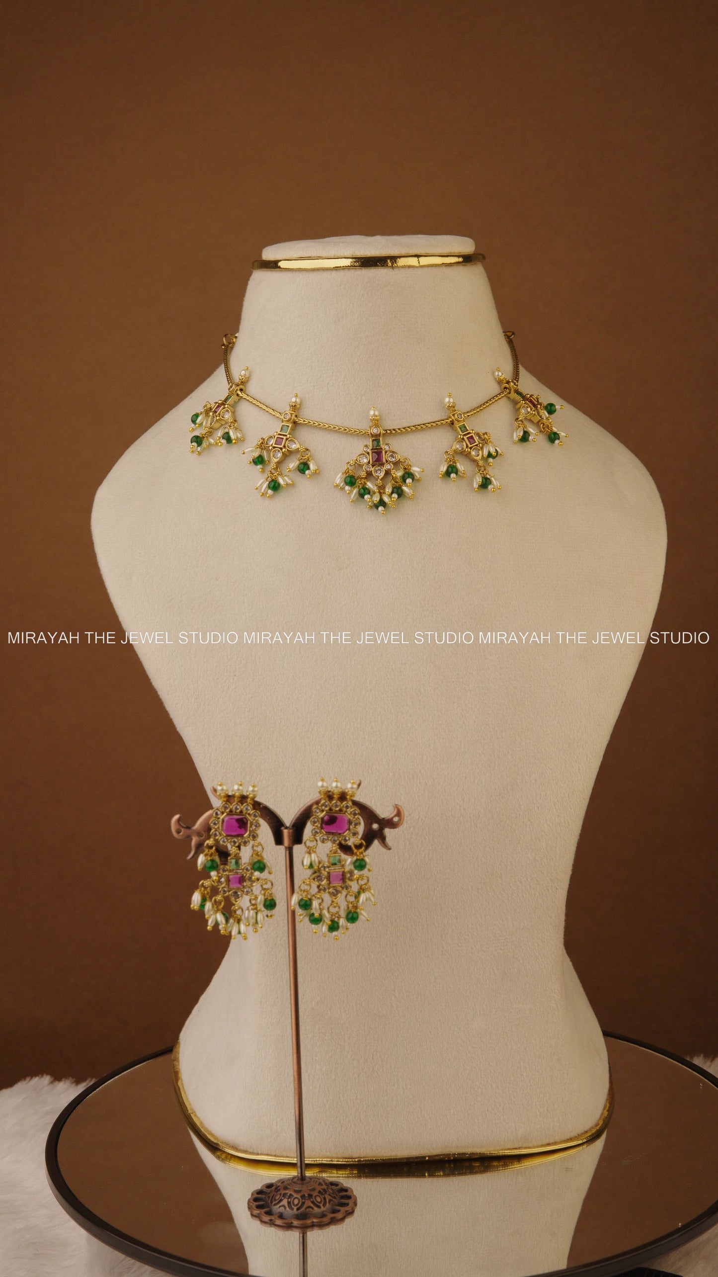 EMERALD BLOSSOM CHOKER