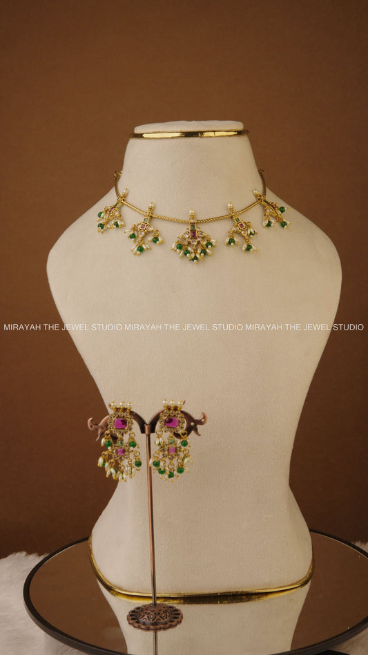 EMERALD BLOSSOM CHOKER