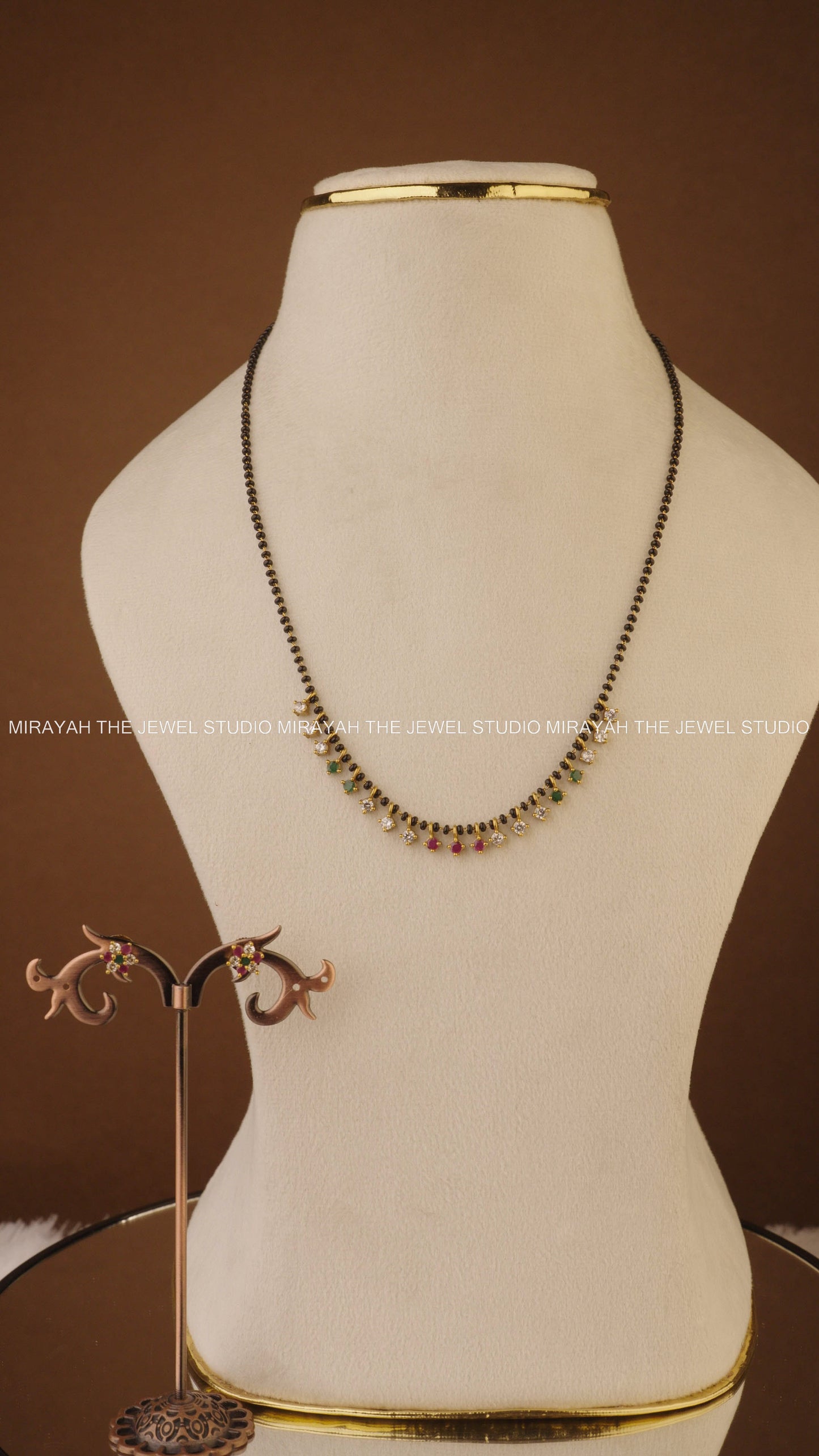 BLACK BEAD DROPLETS NECKLACE