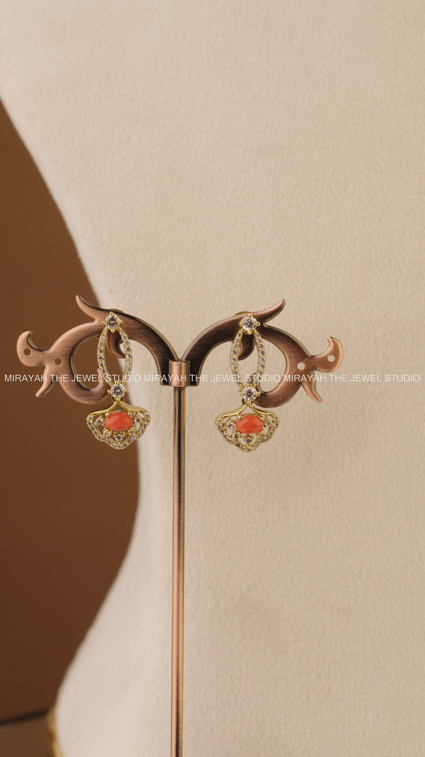 COROLIA LUXE NECKLACE