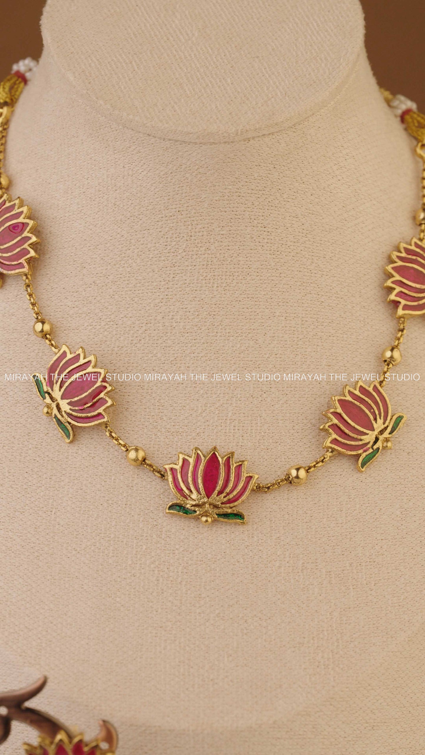 LOTUS DEWLIGHT NECKLACE