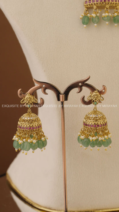 GOLD ALANKRITA PENDANT NECKLACE - WHITE AND PINK