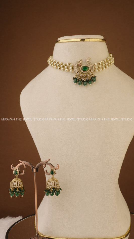 PEACOCK GRACE CHOKER