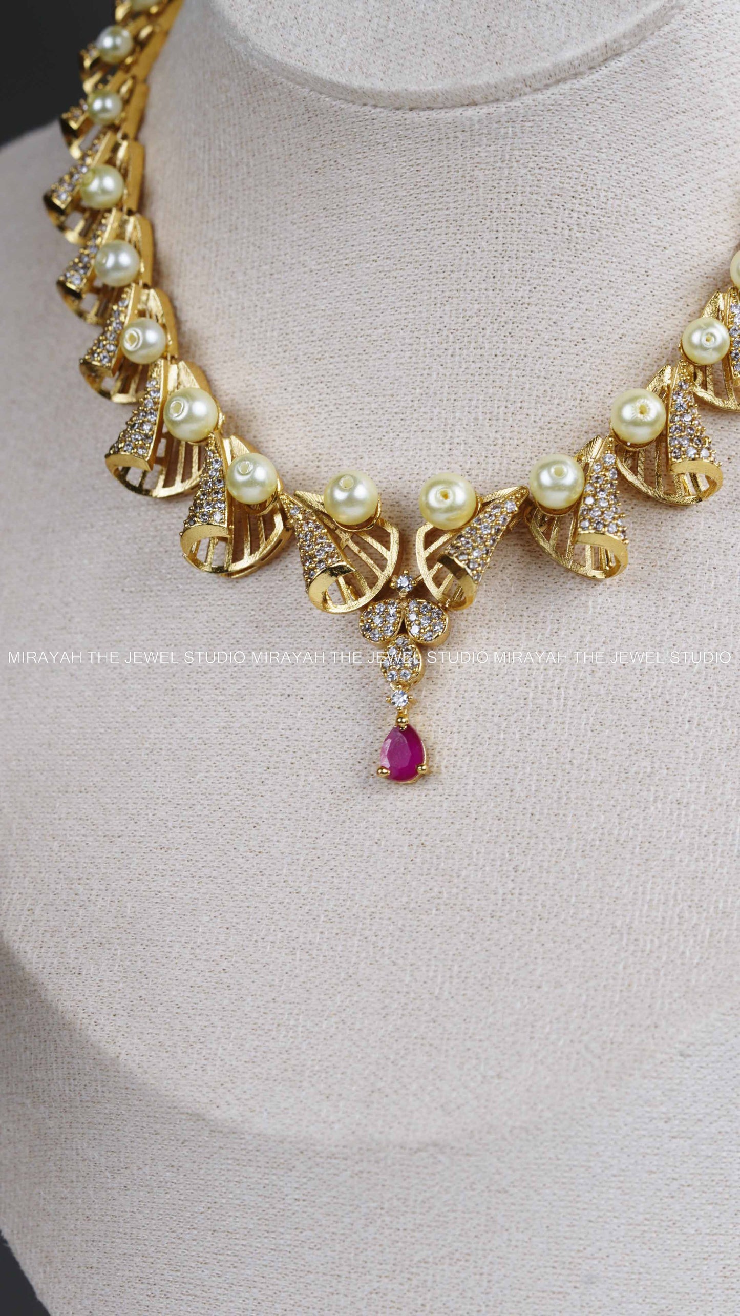 PREMIUN AD SHELL PEARL NECKLACE - RUBY