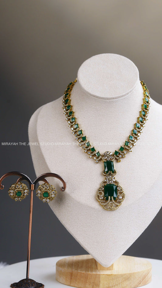 NITA AMBANI AD MID HARAM - GREEN