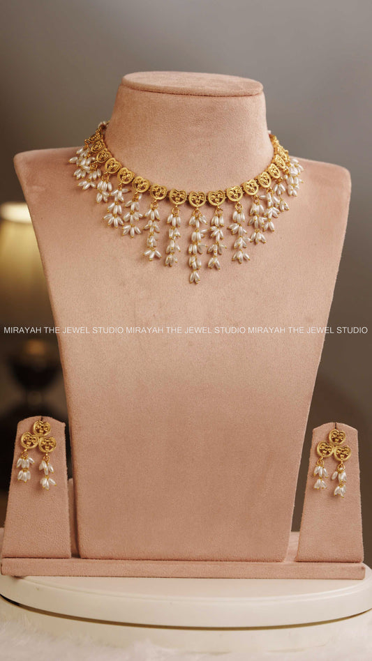 HANGING GUTTAPUSALU NECKLACE