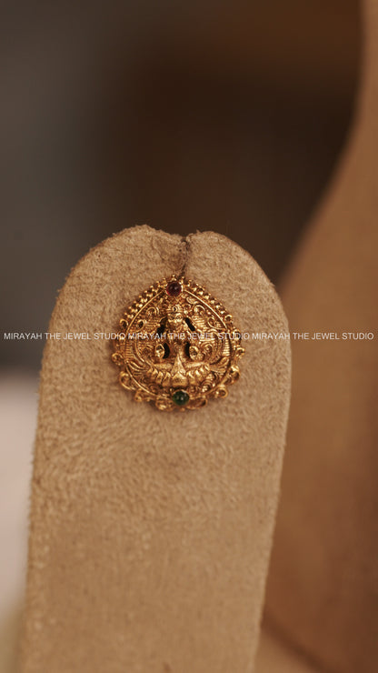 THREADED LAKSHMI PENDANT HARAM