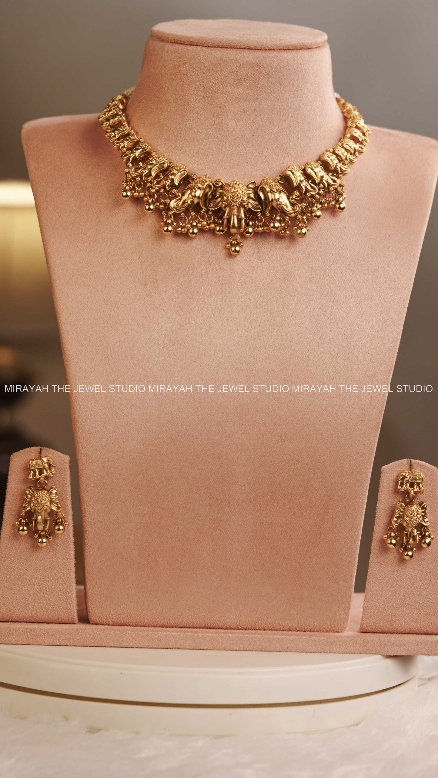 CLUSTERED VINAYAK NECKLACE