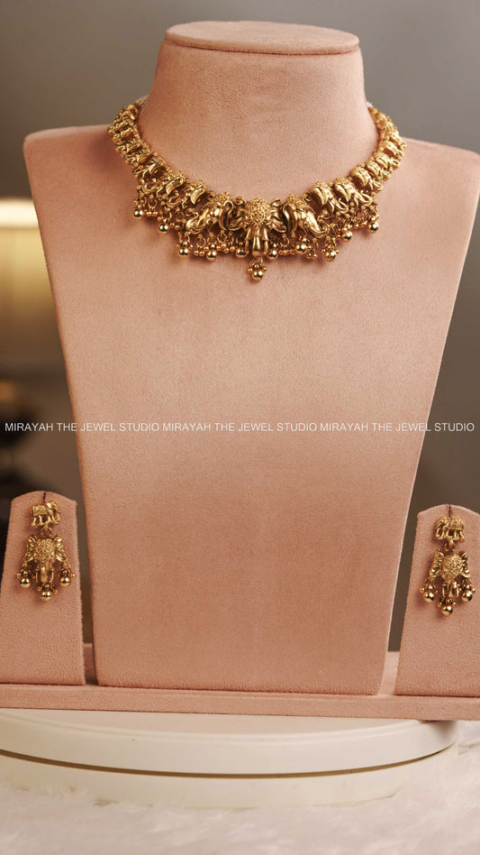 CLUSTERED VINAYAK NECKLACE