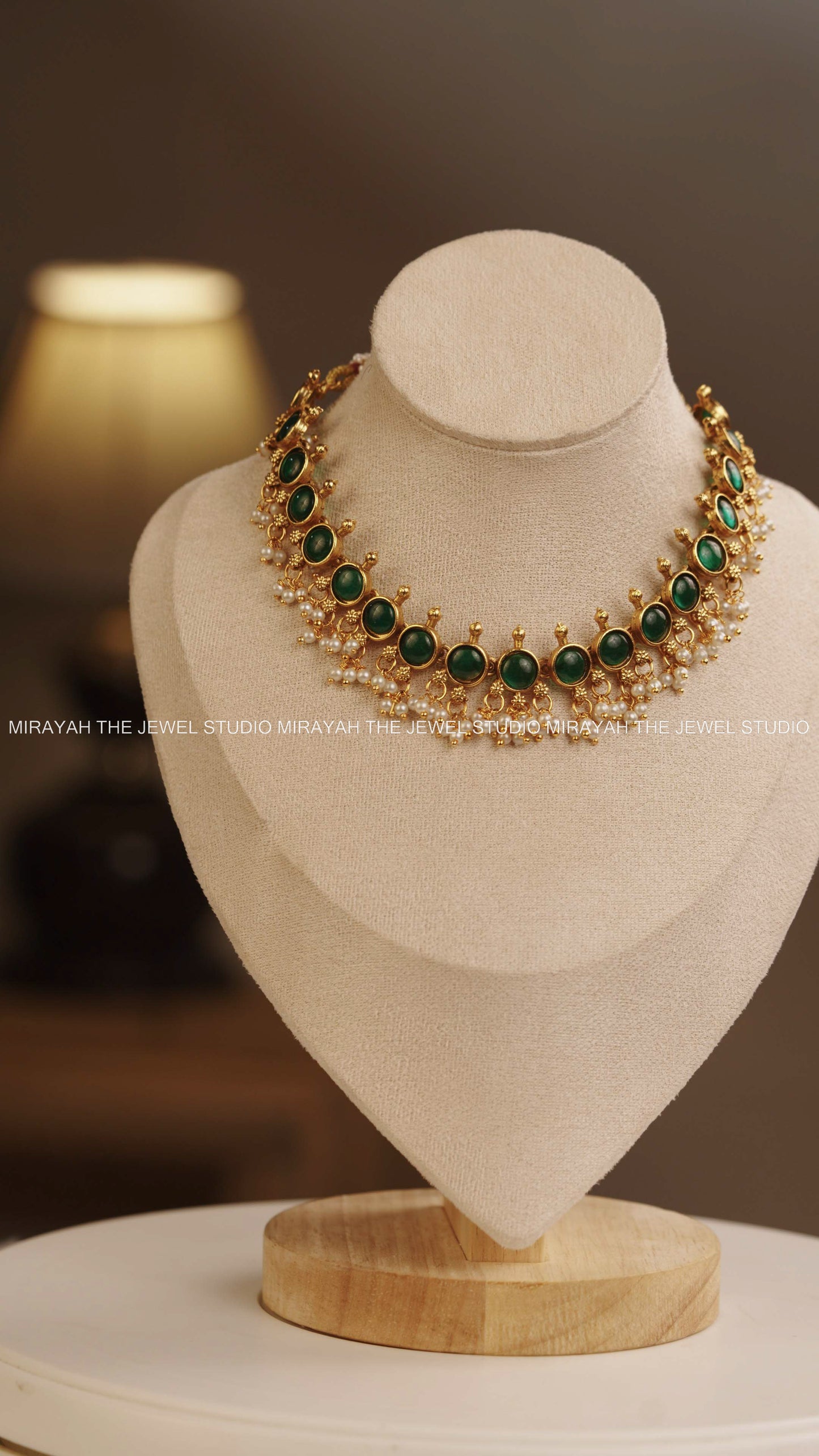 ROUNDSTONE PEARL NECKLACE - GREEN