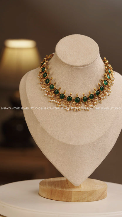 ROUNDSTONE PEARL NECKLACE - GREEN