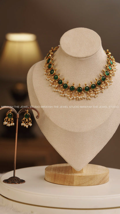 ROUNDSTONE PEARL NECKLACE - GREEN