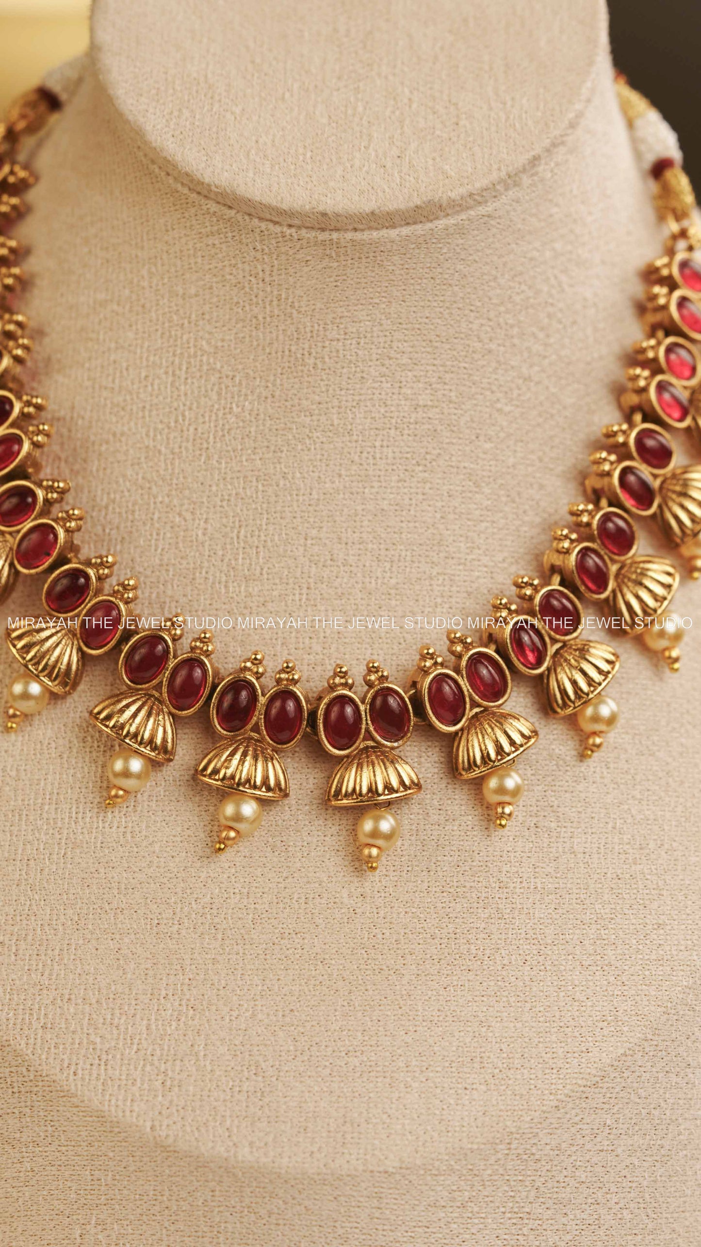 UMBRELLA STONE NECKLACE - RED