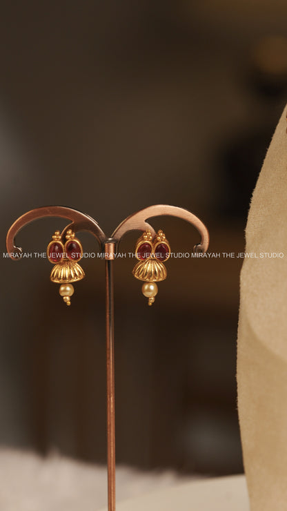 UMBRELLA STONE NECKLACE - RED