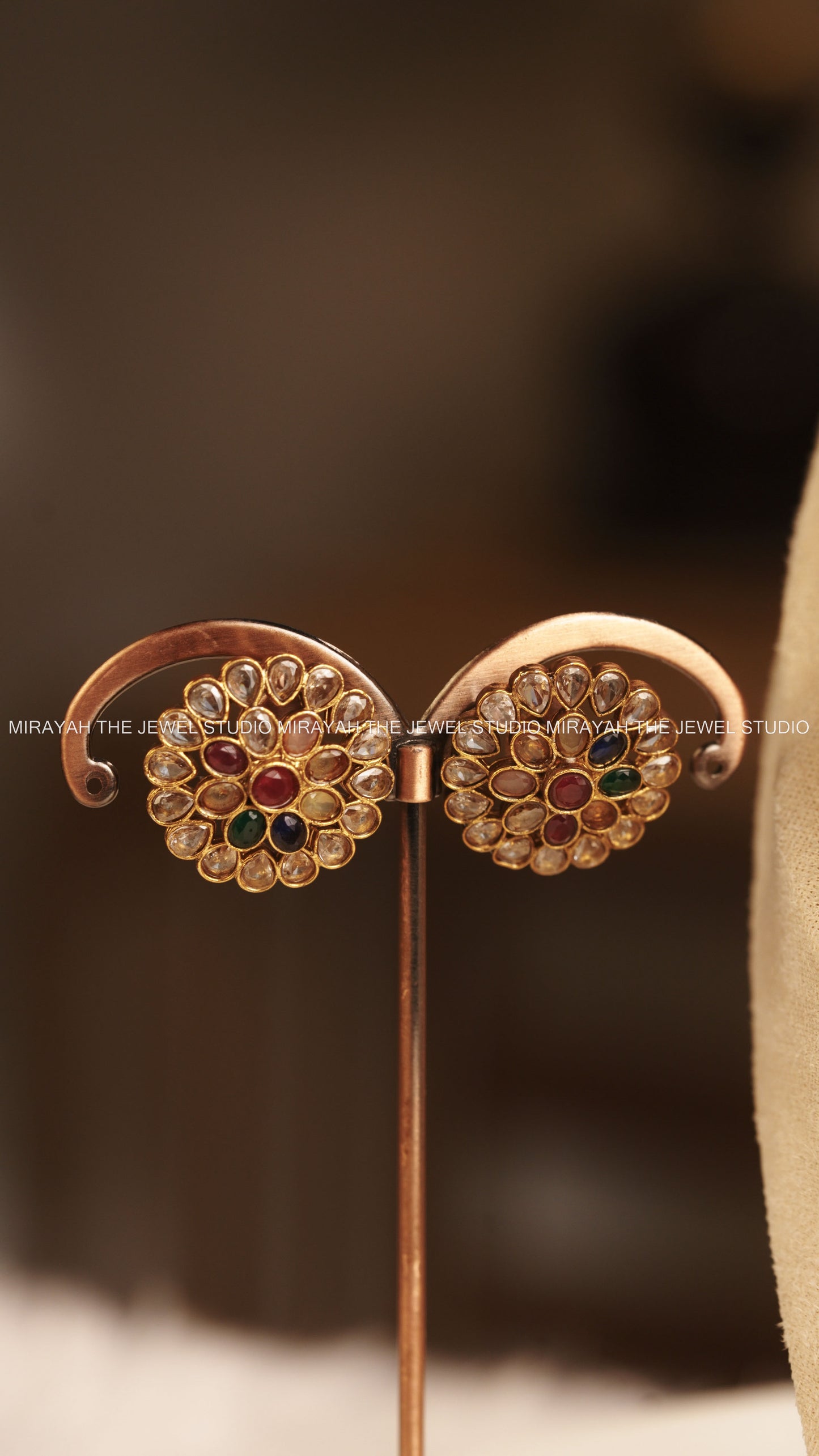 3 LAYERED RECTANGLE AD NECKLACE