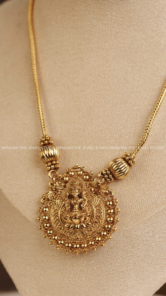 BHARGAVI PENDANT CHAIN