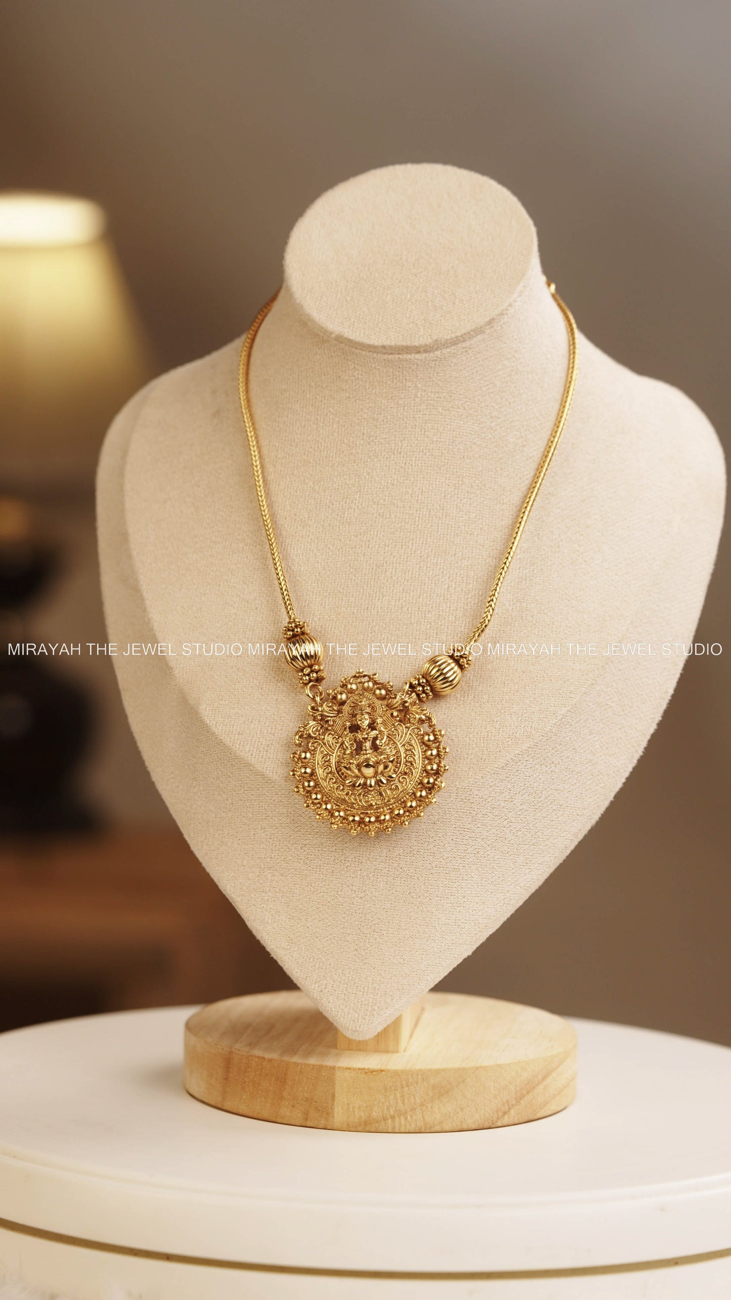 BHARGAVI PENDANT CHAIN