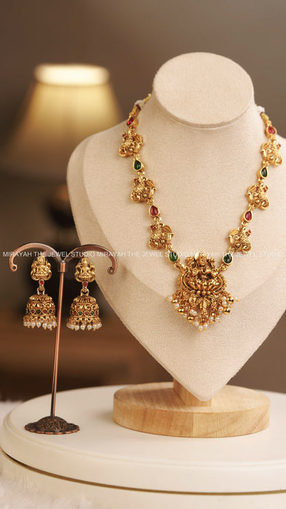 VAISHNAVEE PENDANT NECKLACE - RED AND GREEN