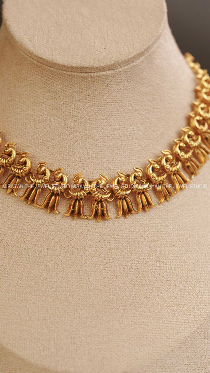 SIMPLE PEACOCK NECKLACE