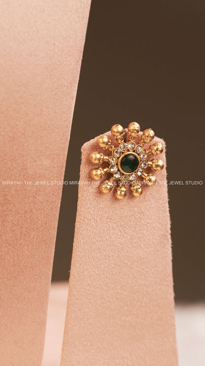 PREMIUM PEARL FLOWER CHOKER