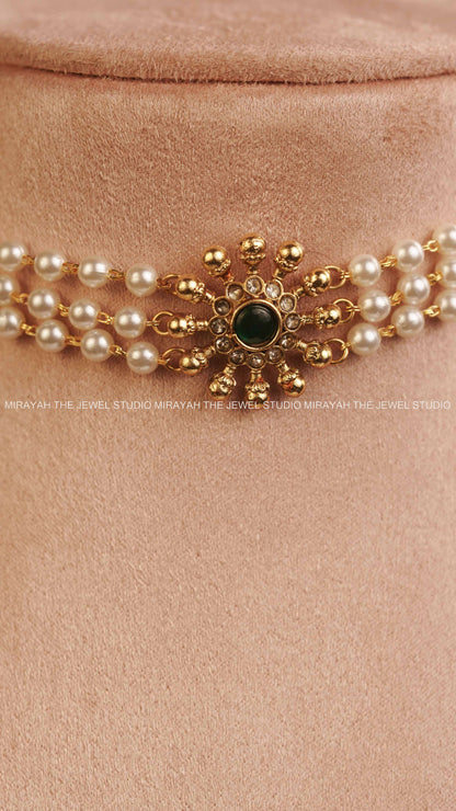 PREMIUM PEARL FLOWER CHOKER