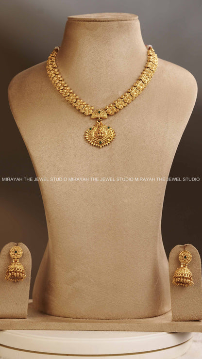 MANGO PENDANT NECKLACE