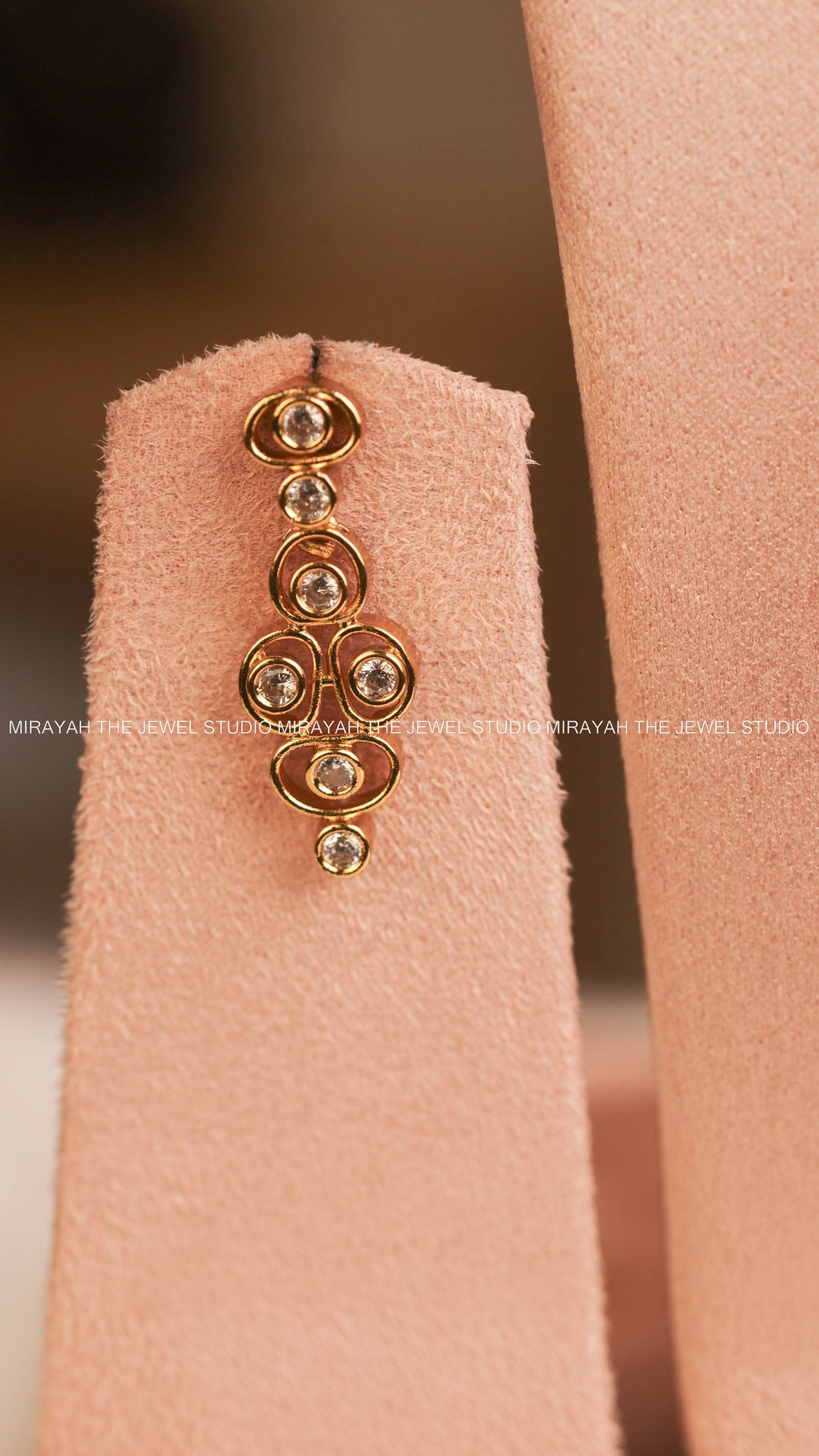 PREMIUM AD PEBBLE NECKLACE - WHITE