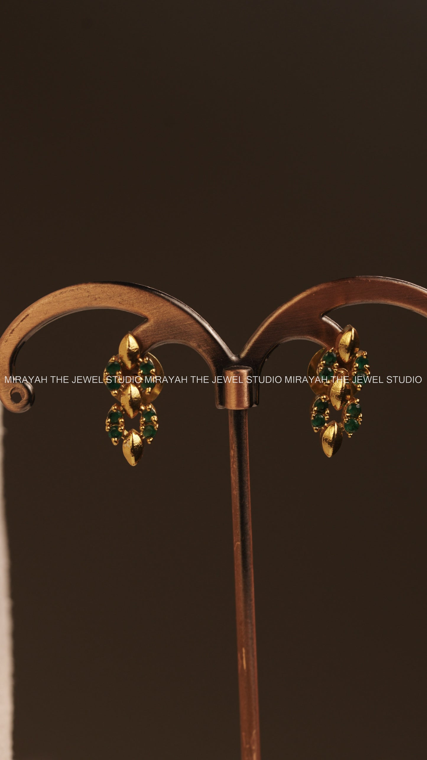 MINIMAL ELEGANT AD NECKLACE - GREEN