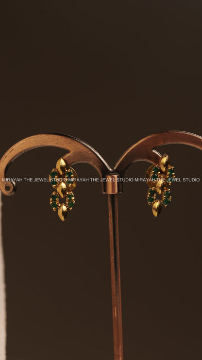 MINIMAL ELEGANT AD NECKLACE - GREEN