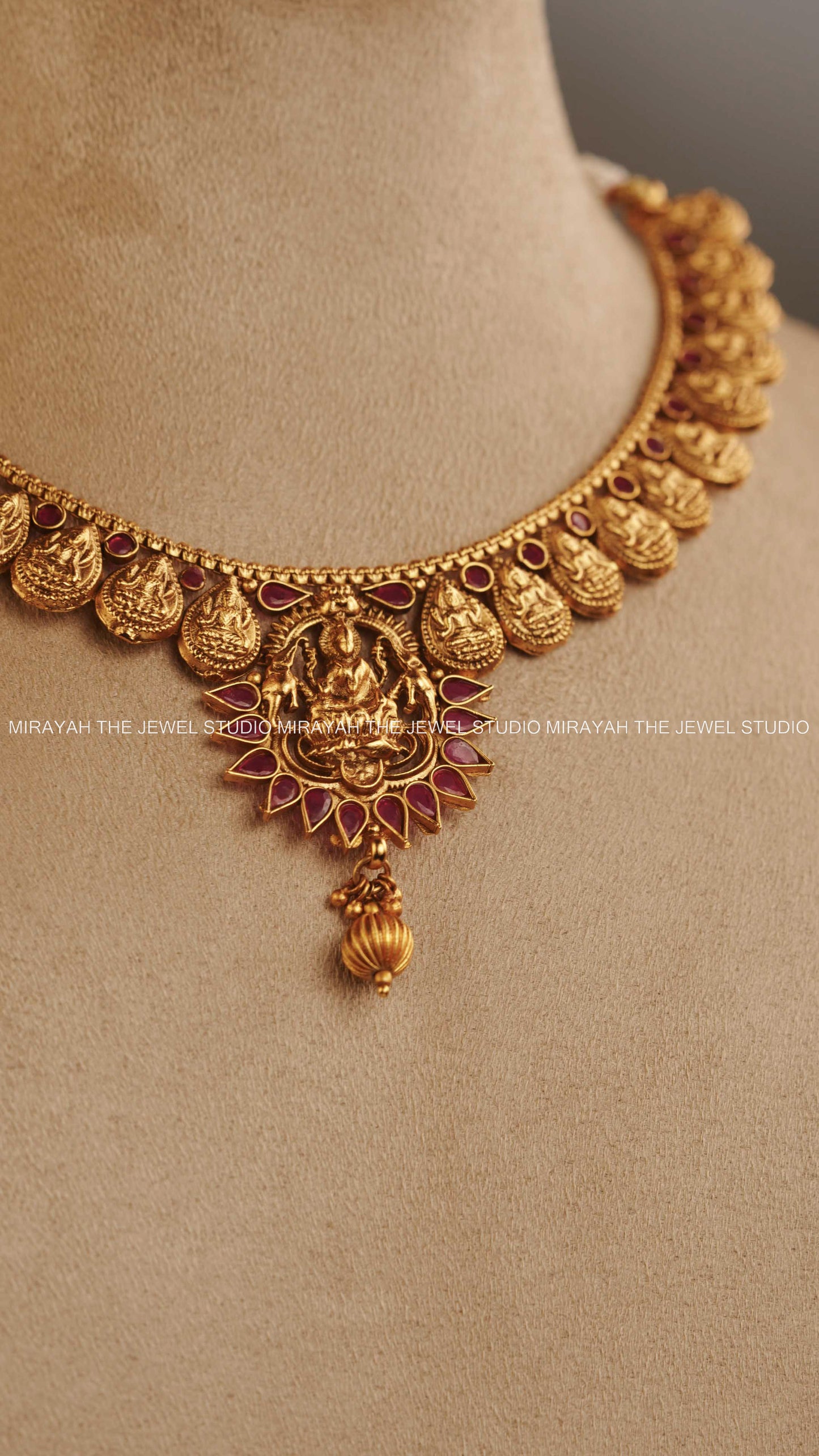 AARADHYA KEMP NECKLACE