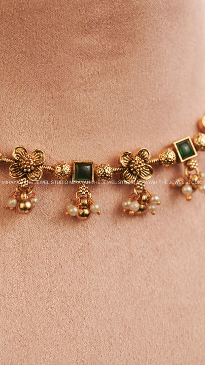 SIMPLE FLOWER PEARL NECKLACE - GREEN