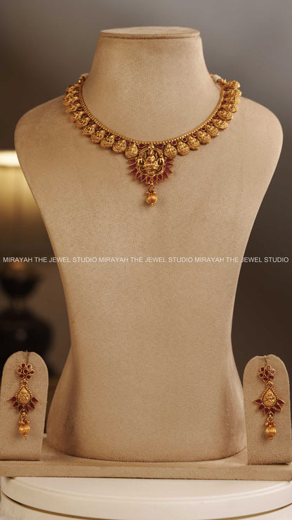AARADHYA KEMP NECKLACE