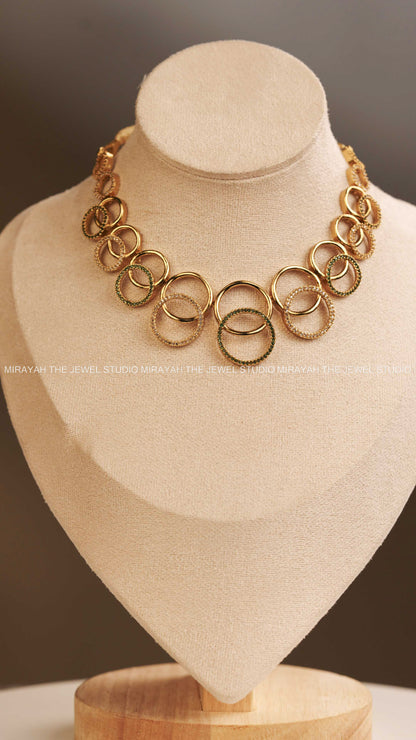 SLEEK CIRCULAR AD NECKLACE - GREEN AND WHITE