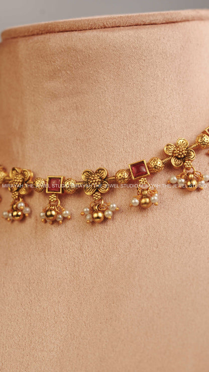 SIMPLE FLOWER PEARL NECKLACE - RED