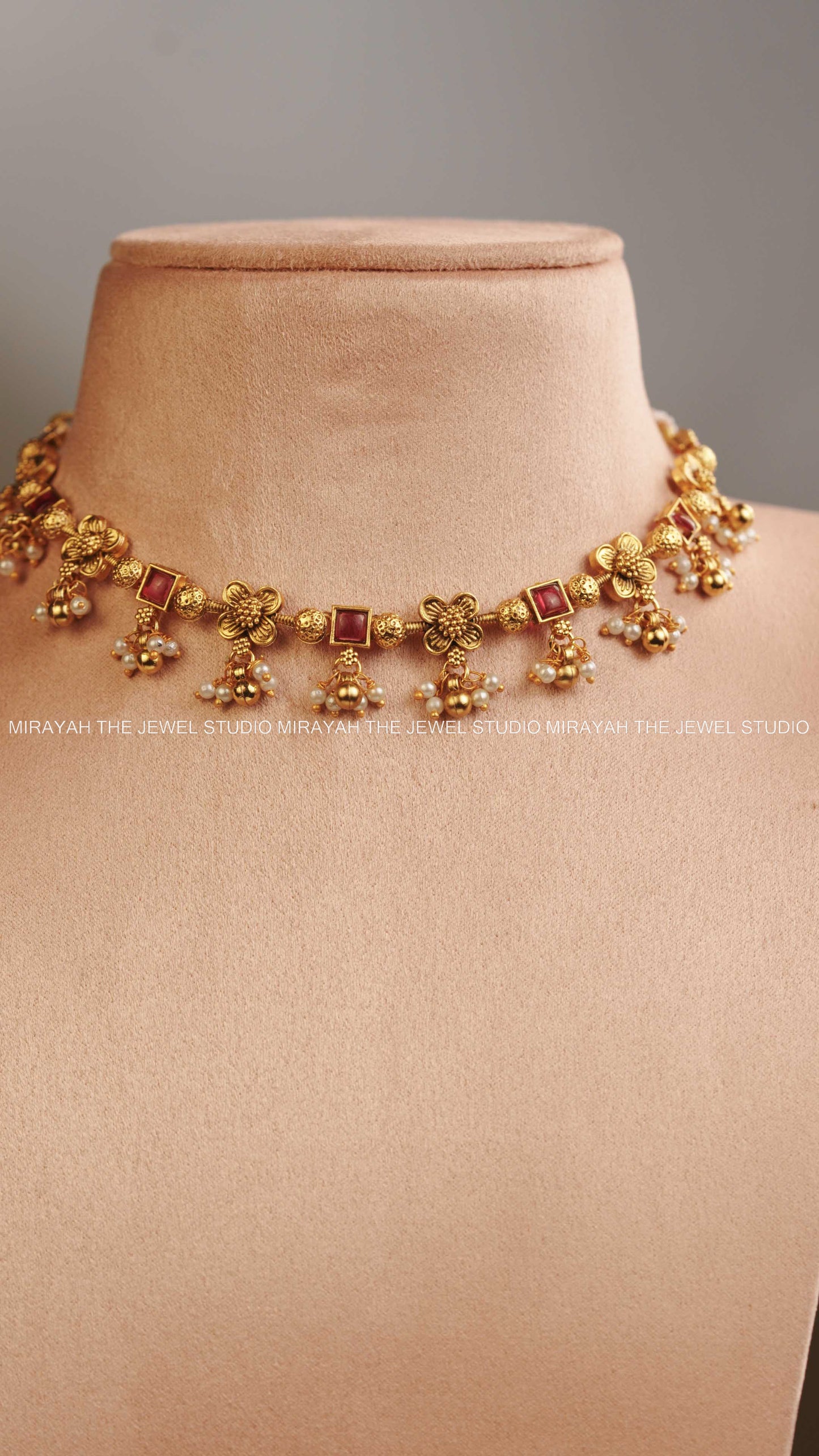 SIMPLE FLOWER PEARL NECKLACE - RED