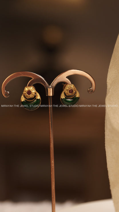 CRESCENT ENAMEL NECKLACE - GREEN