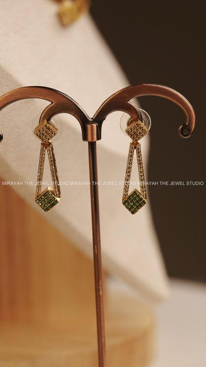 PREMIUM AD SQUARED HASLI - GREEN