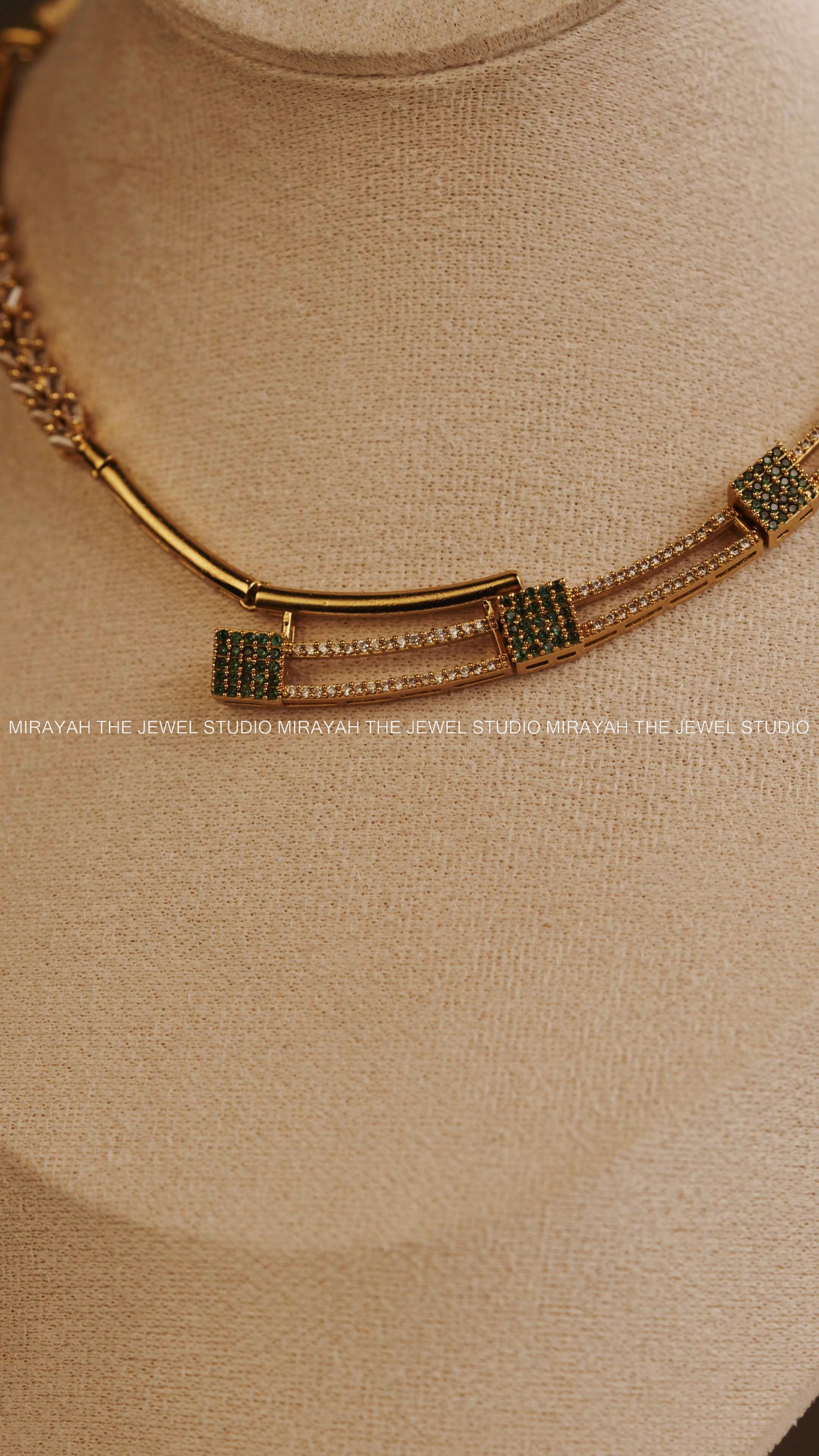 PREMIUM AD SQUARED HASLI - GREEN