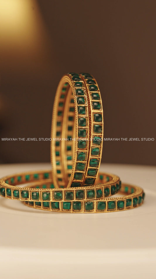 BOX SEQUENCE BANGLE (4PC) - GREEN