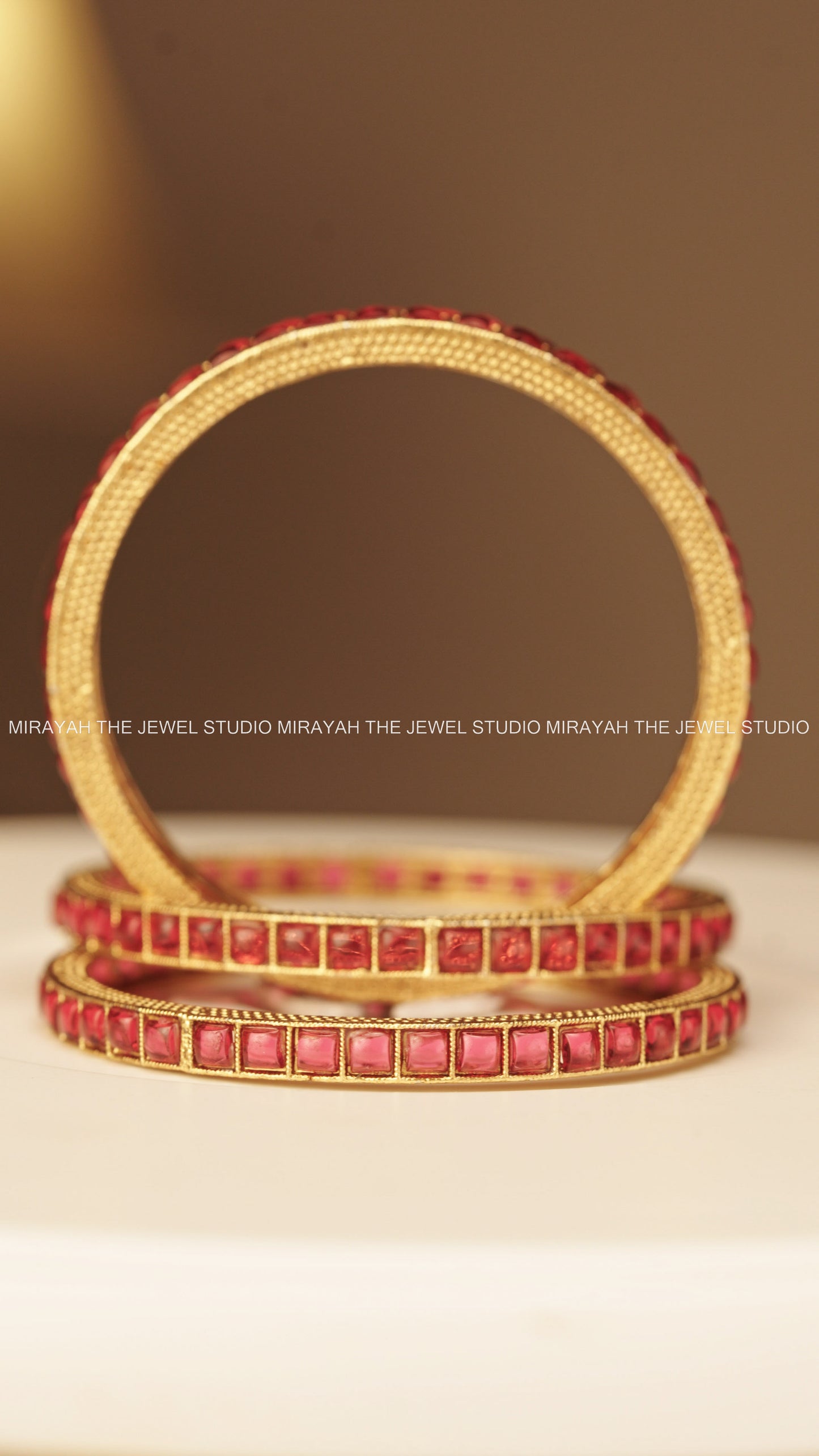 BOX SEQUENCE BANGLE (4PC) - RED