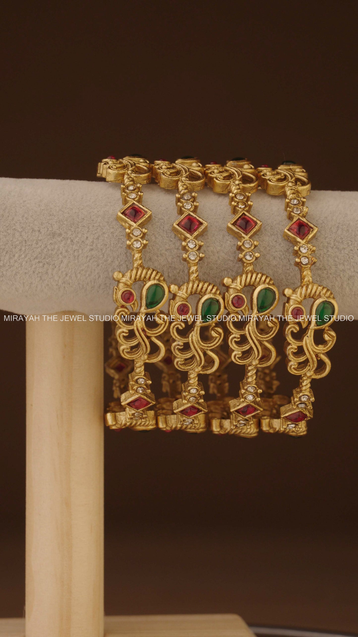 SLEEK MORVIKA BANGLES (4PC)