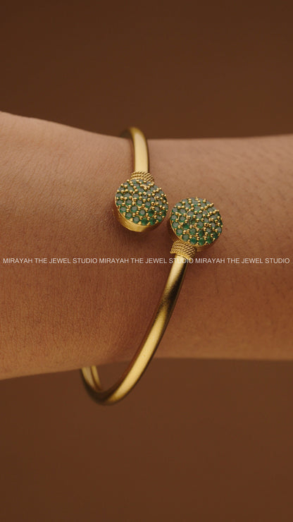 BLOOMSTONE BRACELET(FREE SIZE) - GREEN