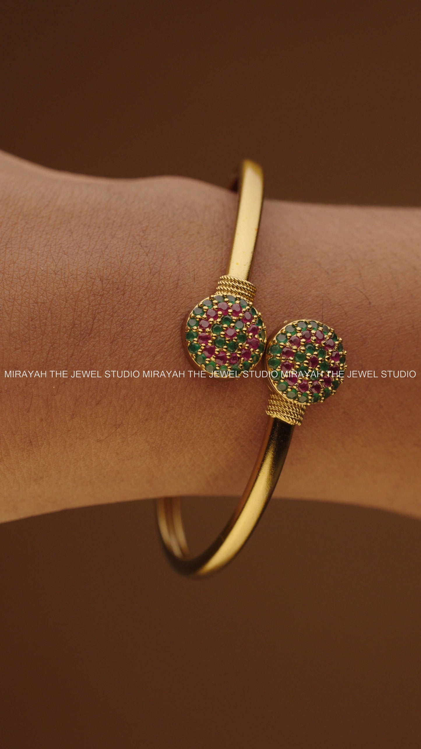 BLOOMSTONE BRACELET(FREE SIZE) - GREEN AND PINK