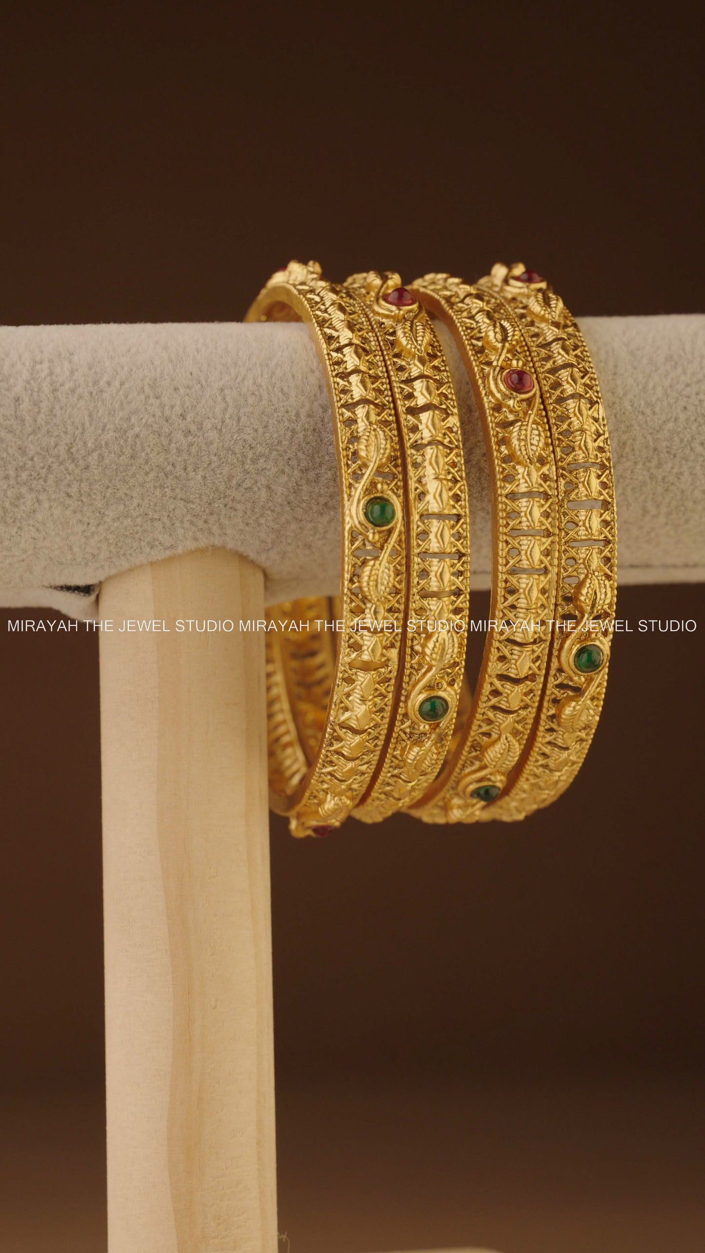 ANANTHIKA FLORAL BANGLES (4PC)