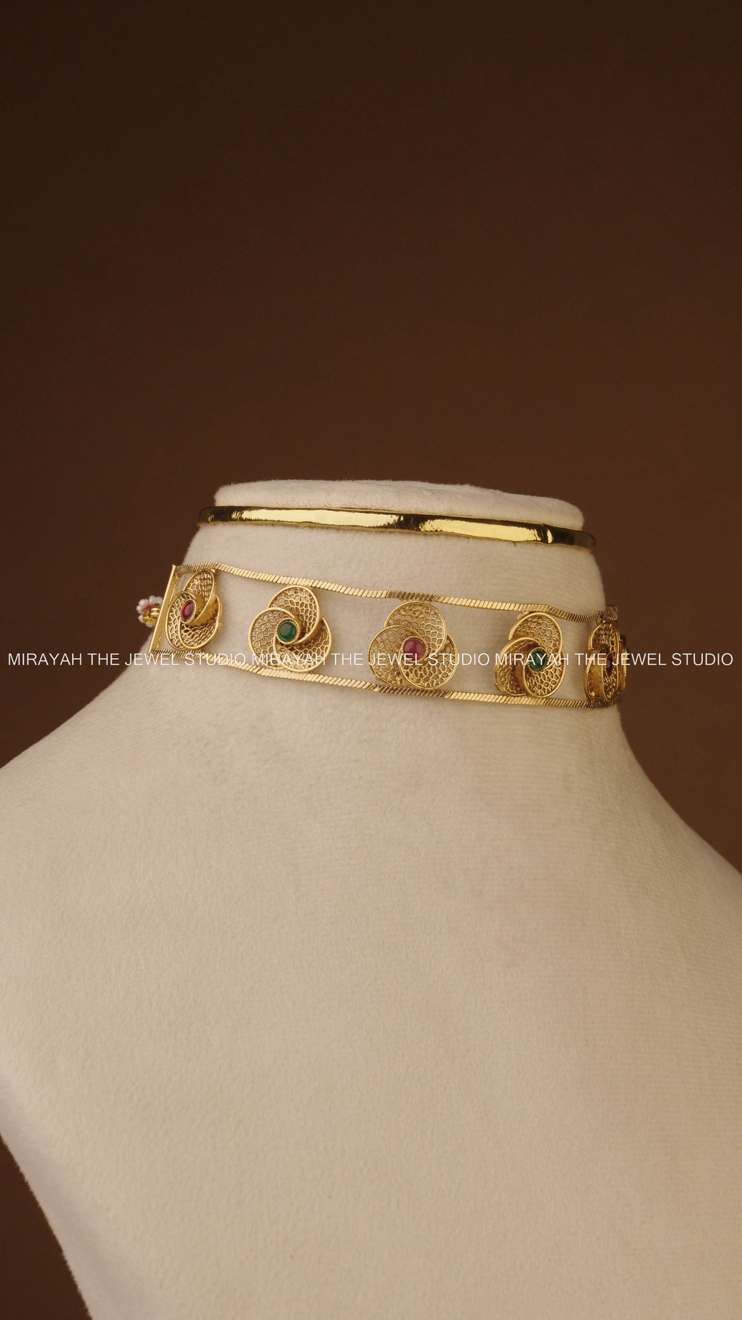 GOLDEN BLOSSOM CHOKER